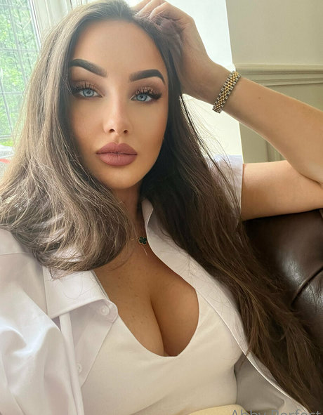 famous ladyboy onlyfans free nude photos