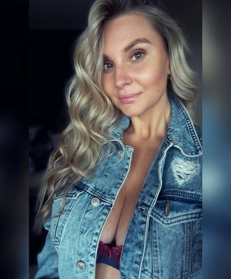 milf wife onlyfans top img