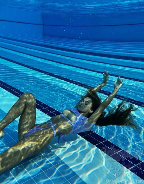 ass spread onlyfans beautiful naked archive