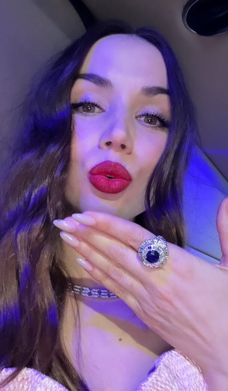 shemale fucks girl onlyfans erotic photos