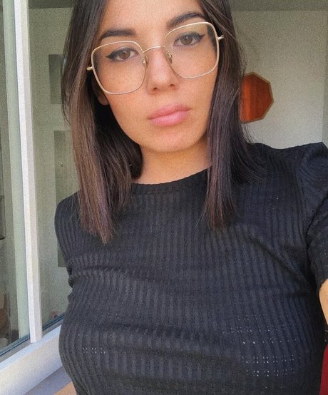 Agathe Auproux beautiful star images
