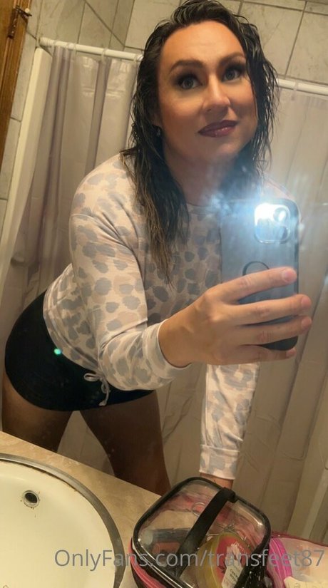 shemale fucks girl onlyfans xxx images