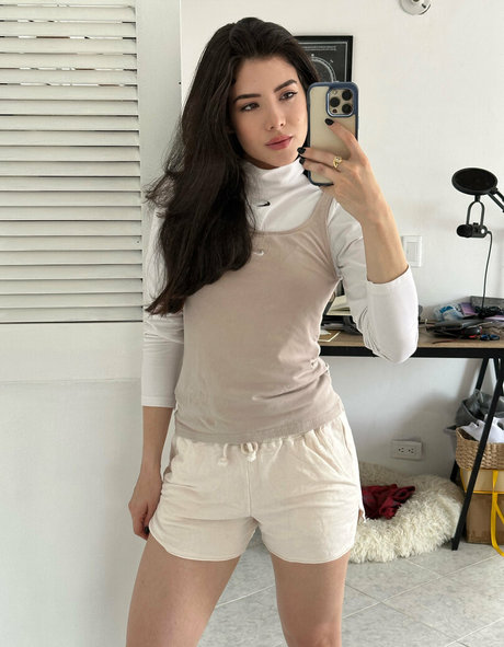 soifieeofficial pornstar art gallery