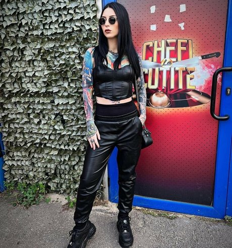 inkedines nude star picture