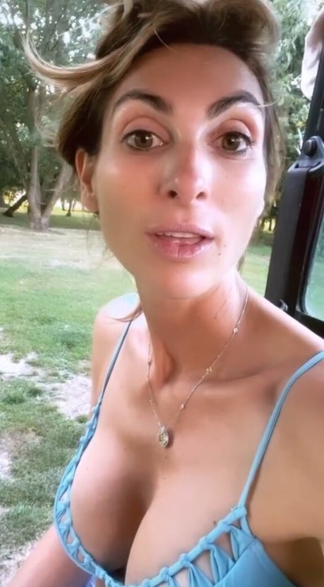 Luisa Zissman model sexy pic