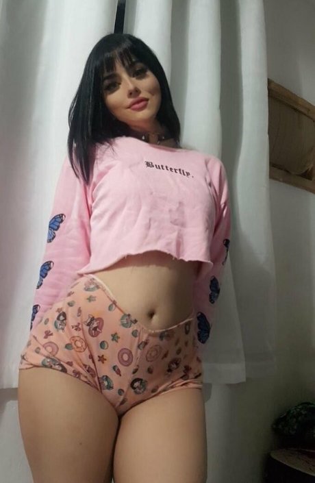 Angel Bronzony model porn picture