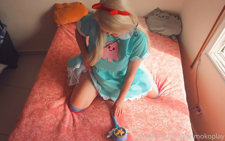 Momokoplay pretty actress image