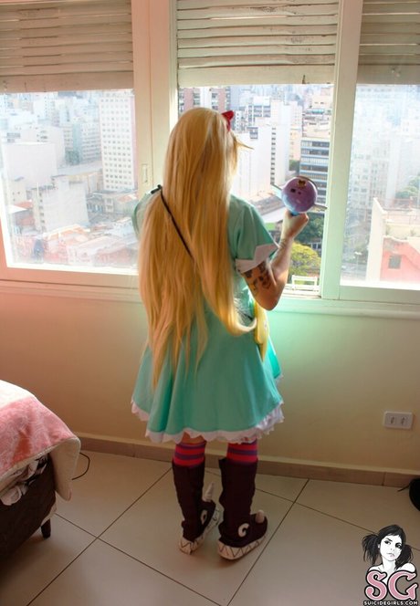 Momokoplay hot star images