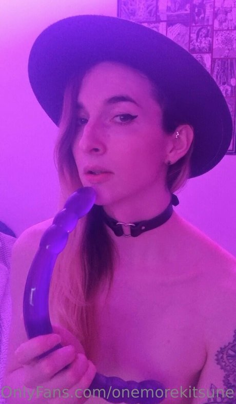 skinny asian onlyfans hot sexy picture