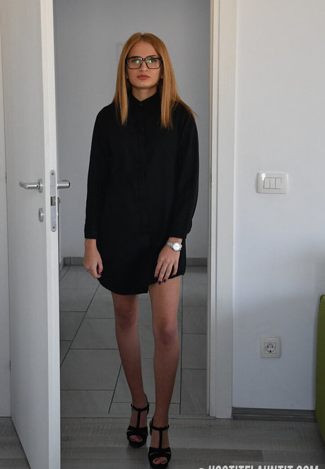 Ugotitflauntit adult model image