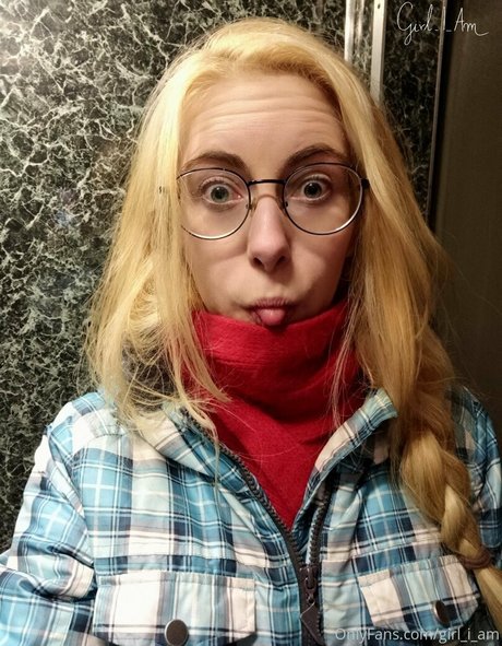 nikki gia vip adult star picture