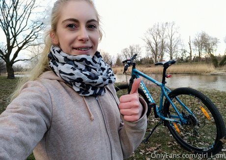 nikki gia vip xxx model image