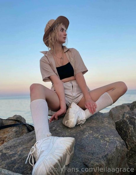 leilaagrace adult model images