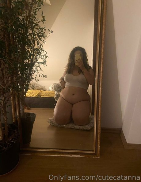 cutecatanna model photo