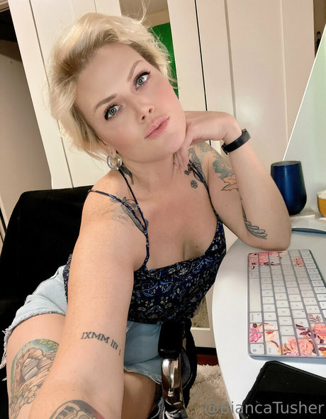 biancatusher beautiful model photo