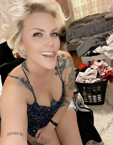 biancatusher pretty model images