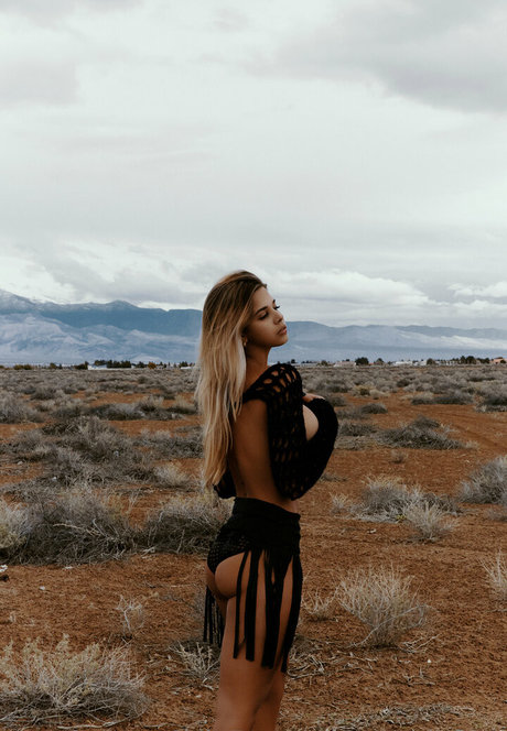 greciafree exclusive actress archive