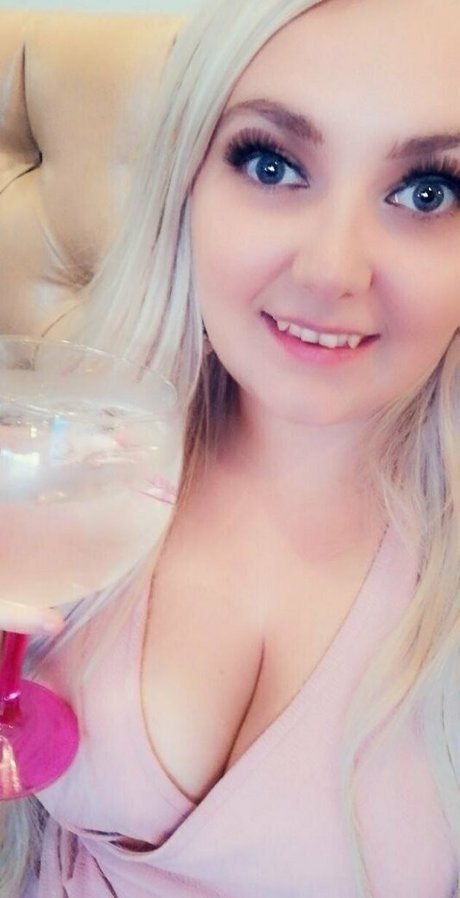 yourlucyloo adult actress pictures