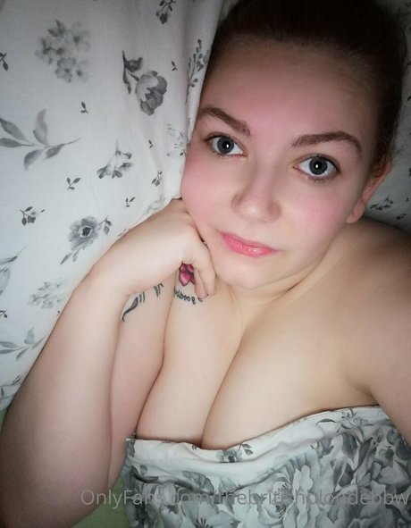 yourlucyloo high quality pornstar image