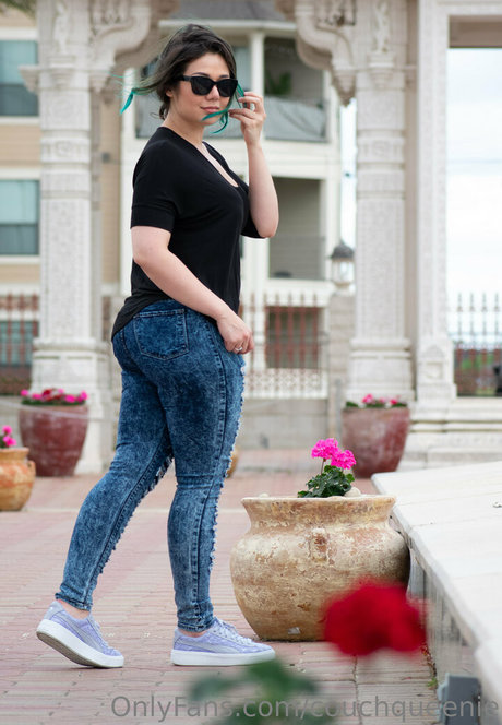 couchqueenie pornstar sex photo