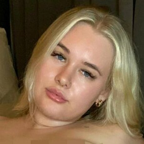 busty bbw onlyfans nude img