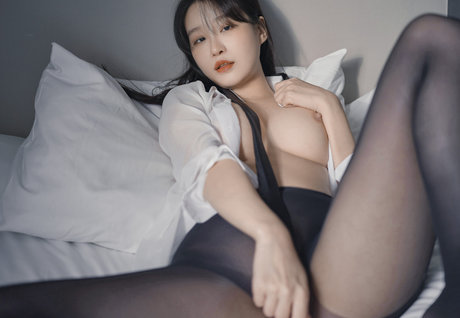 Lee Seol_ sex actress archive