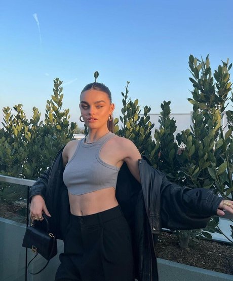 Freya Walton pornstar adult picture