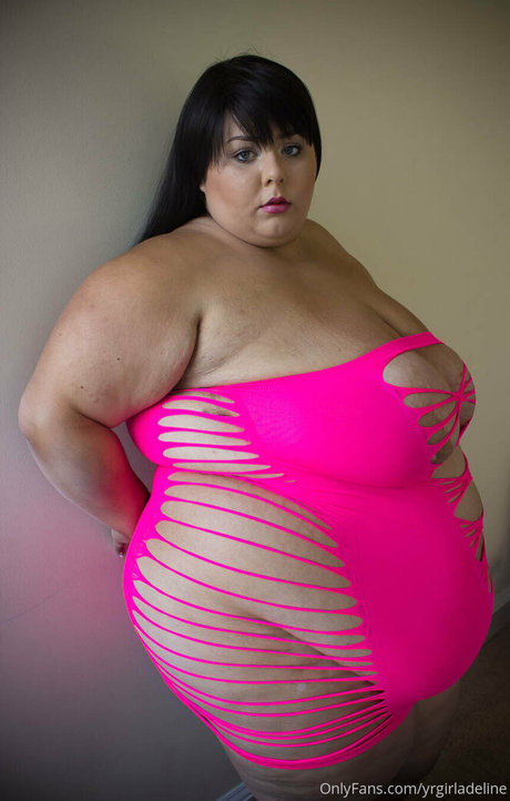 tiny asian onlyfans exclusive image