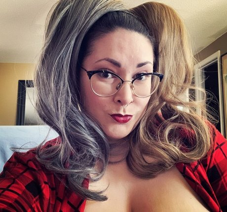 blonde muscle onlyfans hd pictures