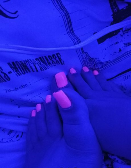 toryfeet erotic star photo