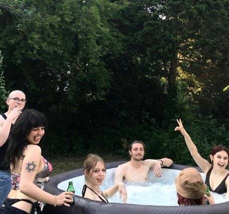 Maddy Adderley model adult img