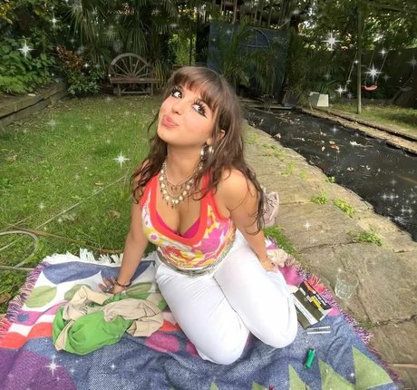 Maddy Adderley star image