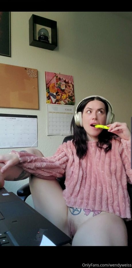 wendyweiss model pornographic images