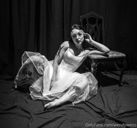 wendyweiss erotic model photo