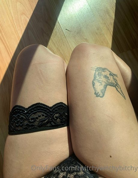 twitchywitchybitchy erotic actress pic