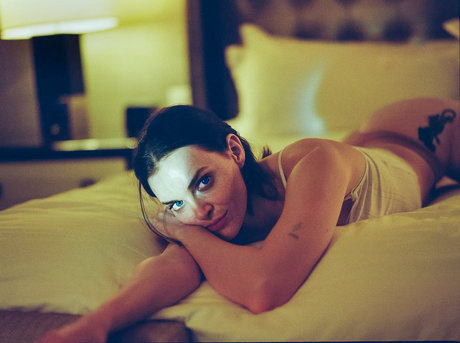 Madeline Brewer model sex galleries