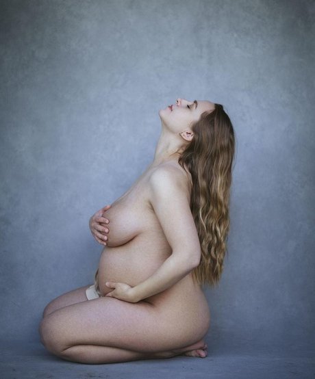 Hannah Witton high quality pornstar photos