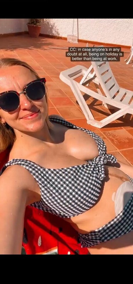 Hannah Witton xxx actress gallery