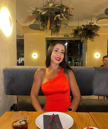 Sara Izquierdo pornstar adult img