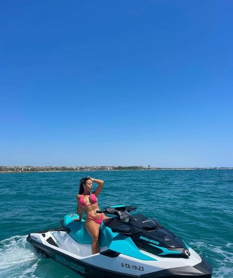 female popular onlyfans beautiful porn photo