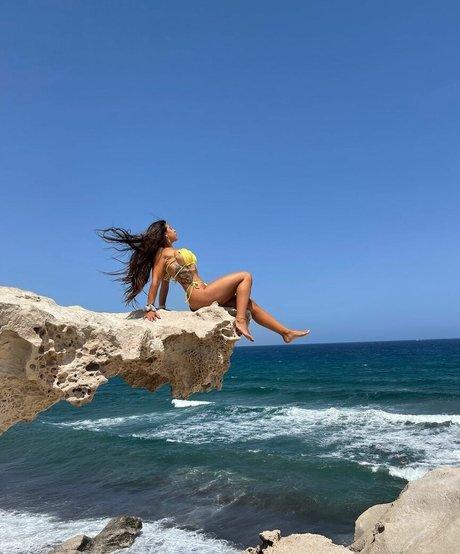 mirror onlyfans nudes image