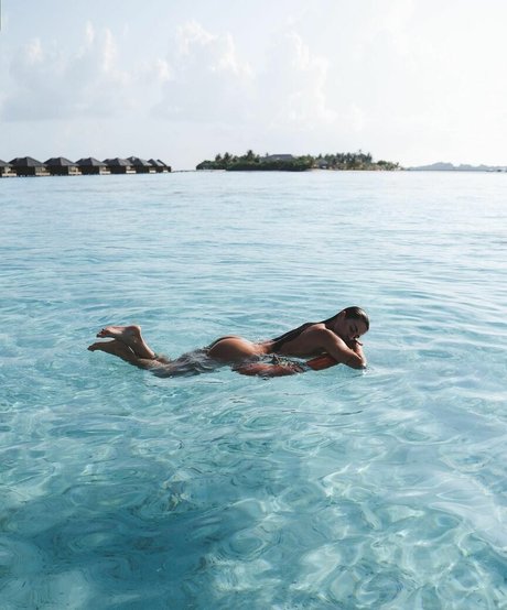 18 asian onlyfans naked picture