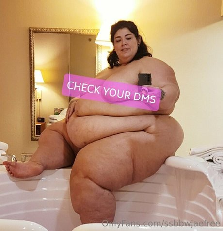 ssbbwjaefree model erotic photo