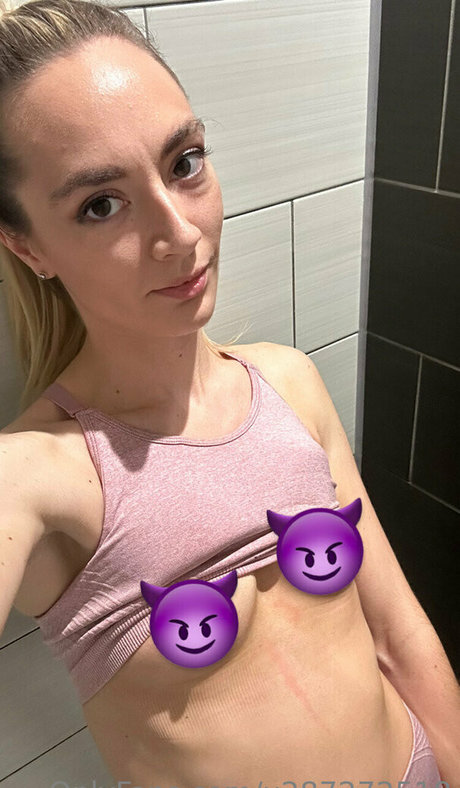 lauriebest xxx pornstar image