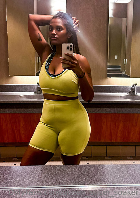 queen super soaker perfect actress image