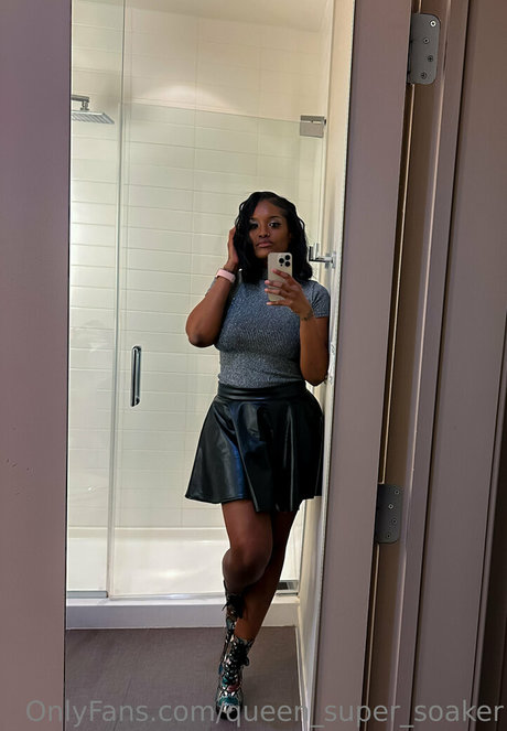 old lady onlyfans nudes pics