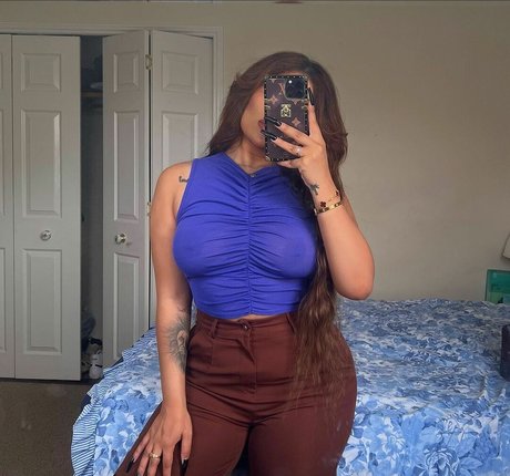 Priya Yasmin X star pretty picture