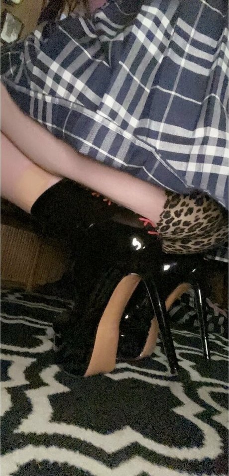 skylakat high quality actress picture