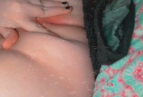 skylakat actress photos