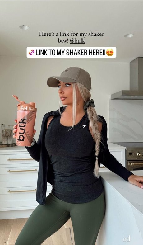 Saffron Barker model exclusive gallery